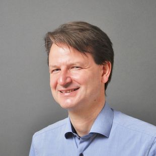 Dr. med. Paul Hartman