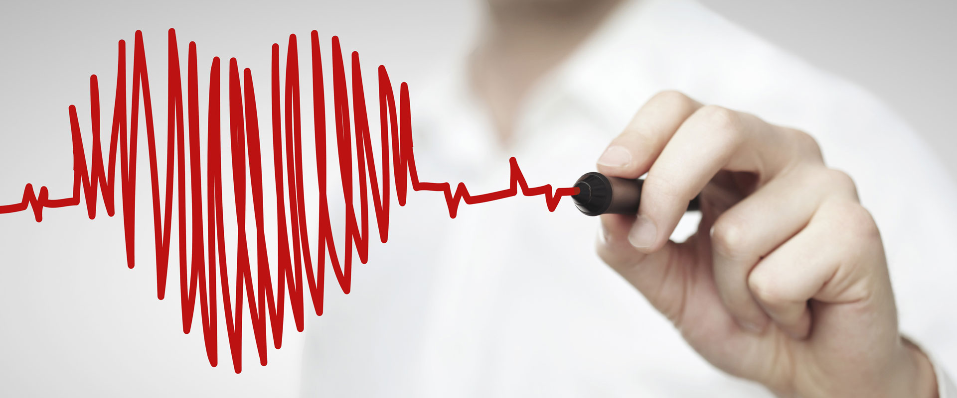 Herzschlag-Kurve in Herzform